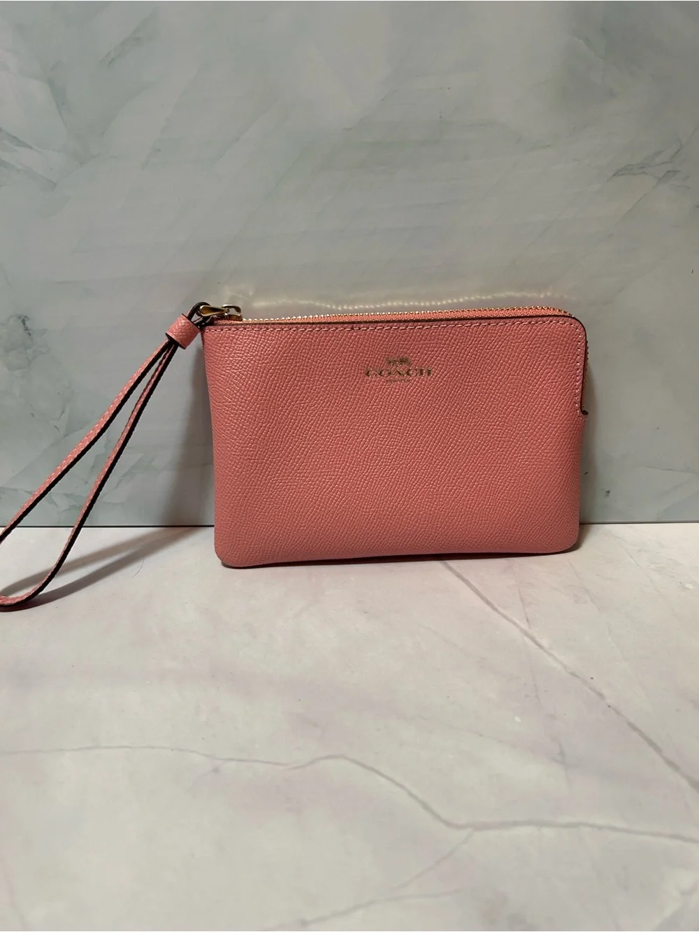 COACH Pink Pebbled Leather Wristlet Pouch with Gold Logo - Picture 5 of 5
